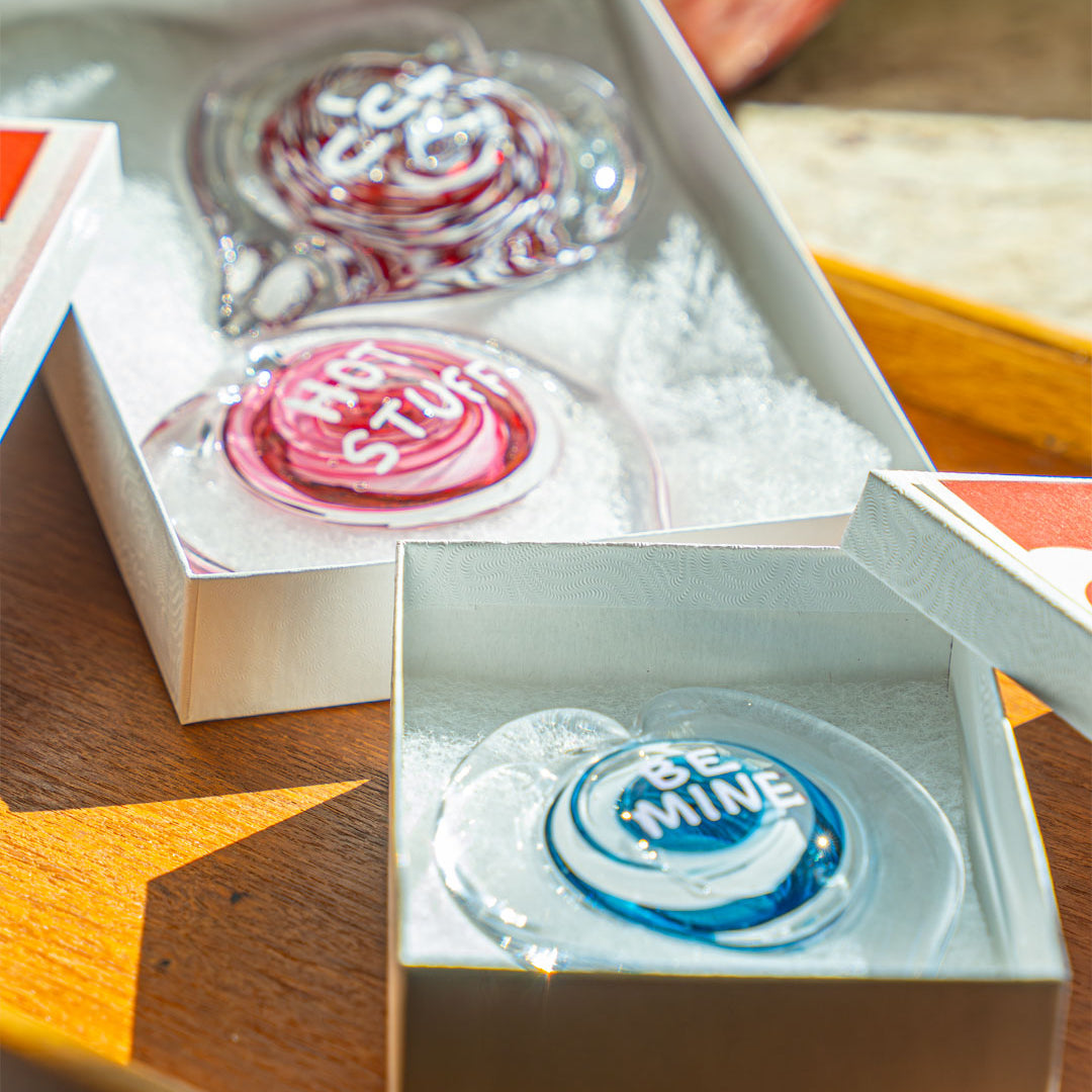 Sentiments Glass Glass Conversation Heart & Box options – Wimberley Glassworks Store