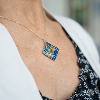 Simple Pendant Online